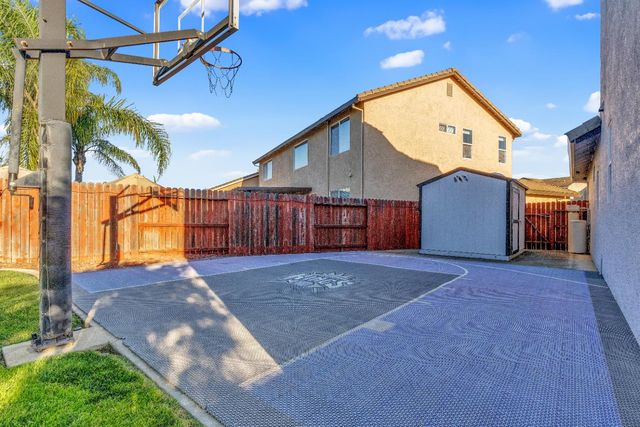 9975 Ocean Dunes Ct, Sacramento, CA 95829