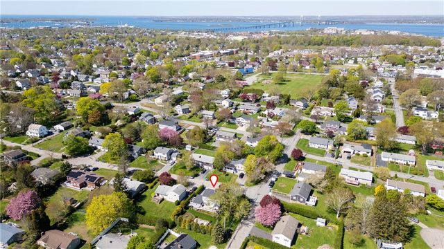 2 Bailey Terrace, Middletown, RI 02842