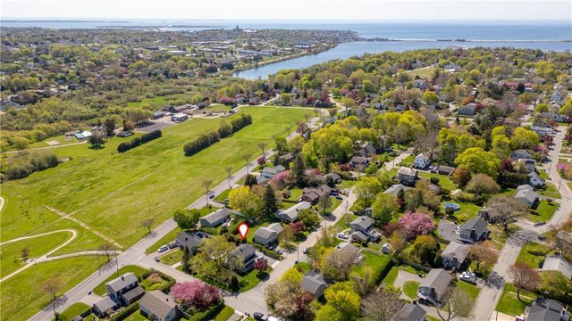2 Bailey Terrace, Middletown, RI 02842