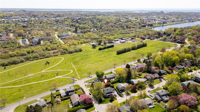 2 Bailey Terrace, Middletown, RI 02842