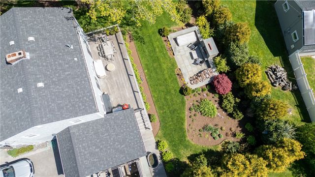 2 Bailey Terrace, Middletown, RI 02842