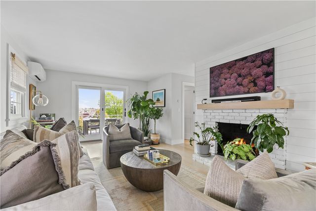 2 Bailey Terrace, Middletown, RI 02842