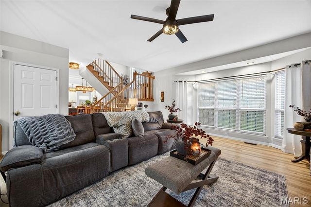 1317 AUBURN HILLS Drive, St Charles, MO 63304