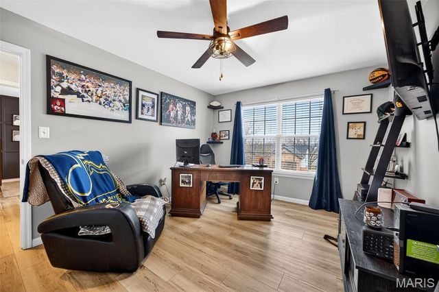 1317 AUBURN HILLS Drive, St Charles, MO 63304