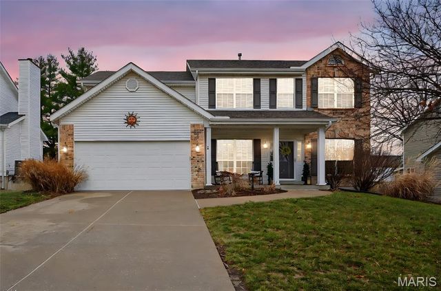1317 AUBURN HILLS Drive, St Charles, MO 63304