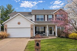 1317 AUBURN HILLS Drive, St Charles, MO 63304