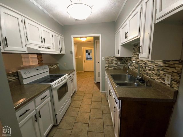 2010 Emerald CV, Jonesboro, AR 72401