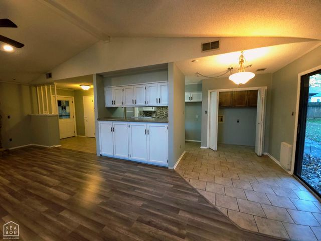 2010 Emerald CV, Jonesboro, AR 72401