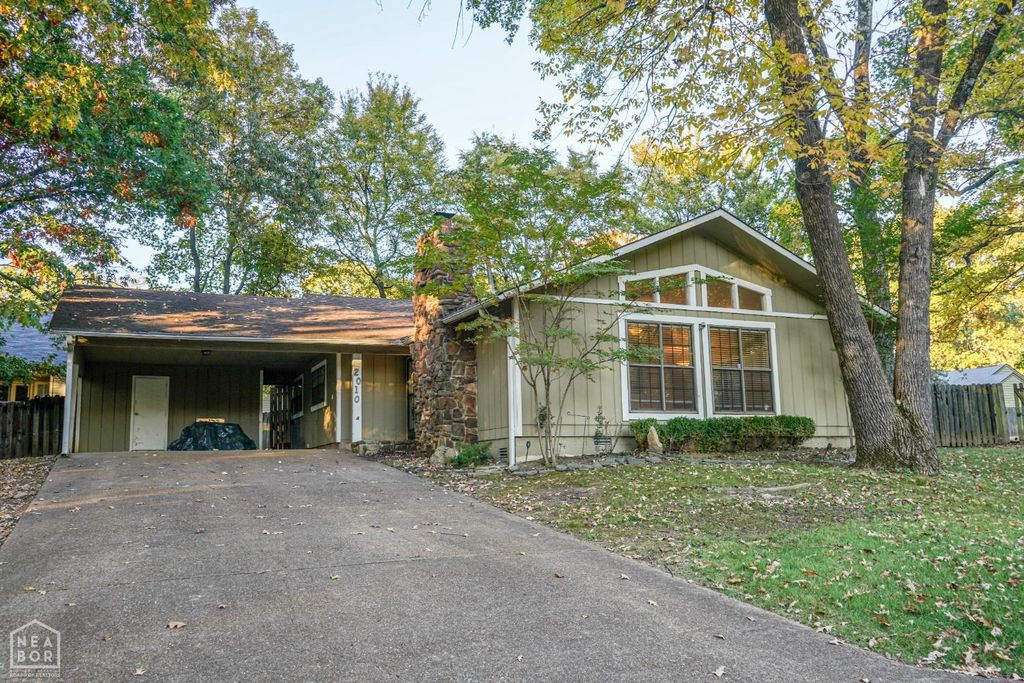 2010 Emerald CV, Jonesboro, AR 72401