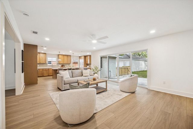11515 Endicott Lane, Houston, TX 77035