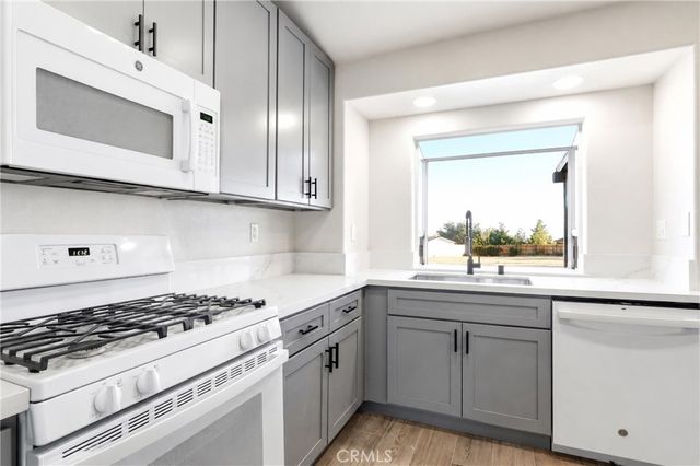 776 Del Rosa, Pinon Hills, CA 92372