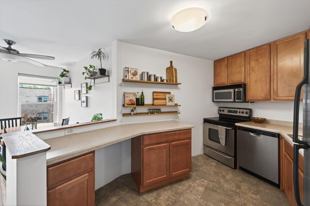 720 3rd Avenue NE 312, Minneapolis, MN 55413