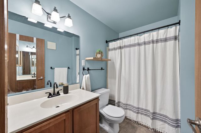 720 3rd Avenue NE 312, Minneapolis, MN 55413