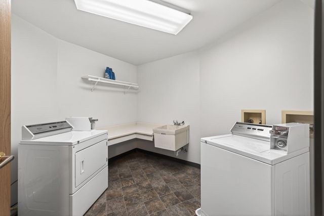 720 3rd Avenue NE 312, Minneapolis, MN 55413