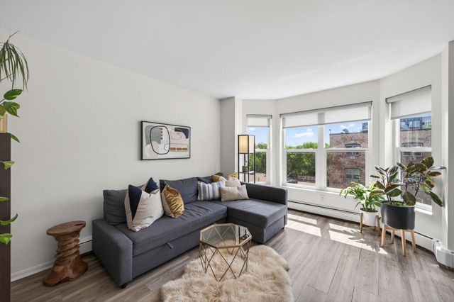 720 3rd Avenue NE 312, Minneapolis, MN 55413