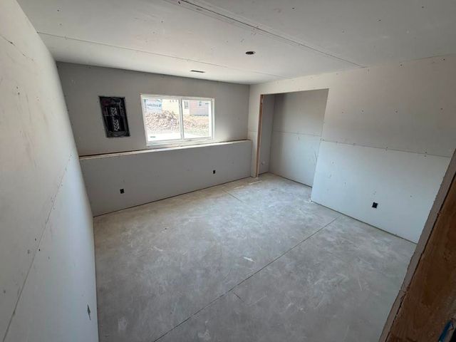 8973 E Joshua St, Bel Aire, KS 67226