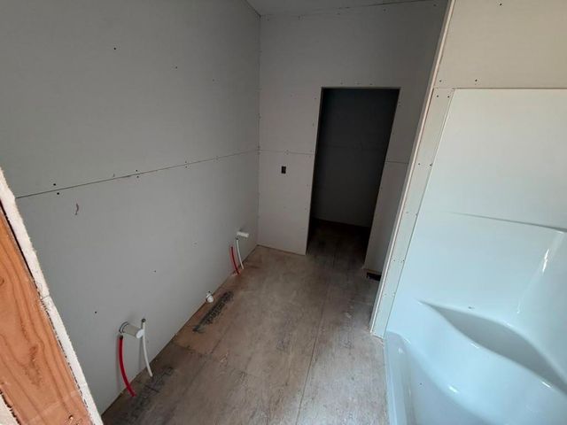 8973 E Joshua St, Bel Aire, KS 67226
