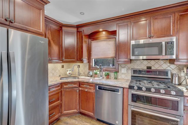 421 Grand Boulevard, Massapequa Park, NY 11762