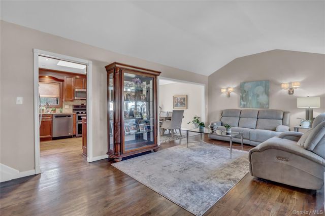 421 Grand Boulevard, Massapequa Park, NY 11762