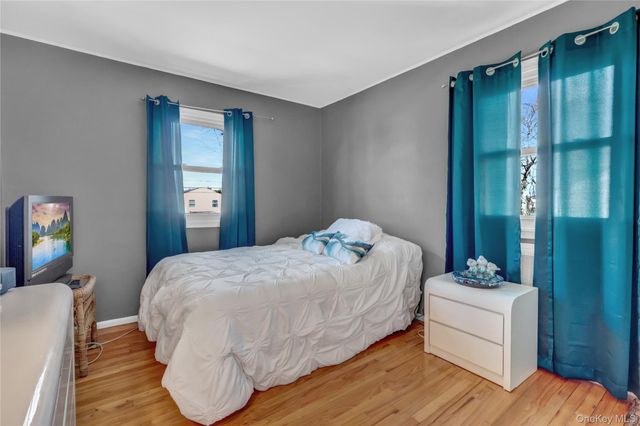 421 Grand Boulevard, Massapequa Park, NY 11762