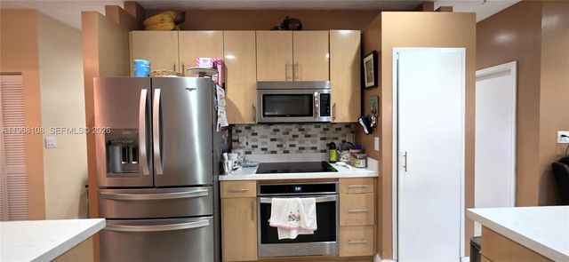 5769 NW 99th Ave, Doral, FL 33178