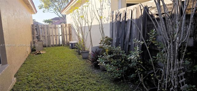 5769 NW 99th Ave, Doral, FL 33178