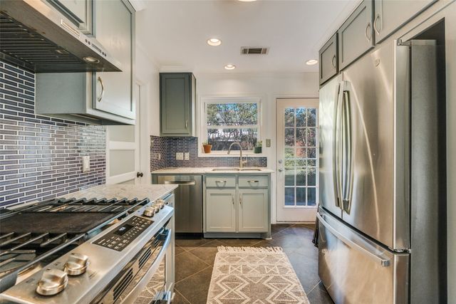 508 Hambrick Road, Dallas, TX 75218