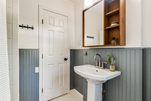 508 Hambrick Road, Dallas, TX 75218