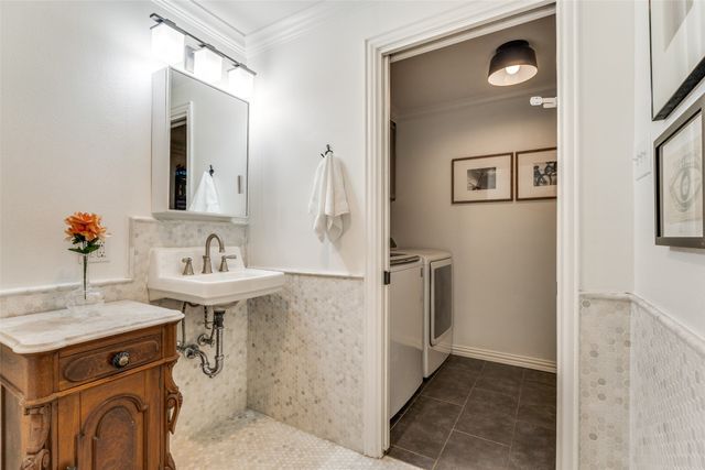 508 Hambrick Road, Dallas, TX 75218