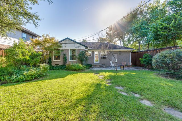 508 Hambrick Road, Dallas, TX 75218