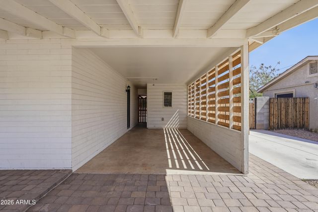 11108 W MISSOURI Avenue, Youngtown, AZ 85363