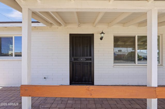 11108 W MISSOURI Avenue, Youngtown, AZ 85363