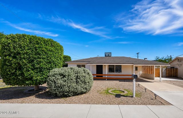 11108 W MISSOURI Avenue, Youngtown, AZ 85363