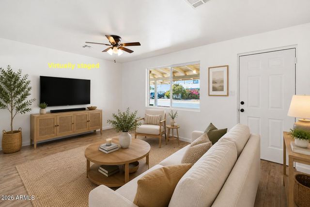 11108 W MISSOURI Avenue, Youngtown, AZ 85363