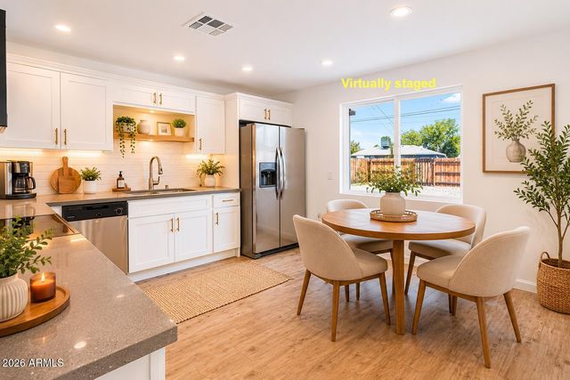11108 W MISSOURI Avenue, Youngtown, AZ 85363