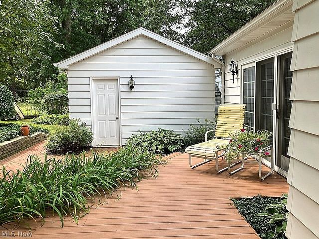 6958 Chapel Hill Drive, Brecksville, OH 44141
