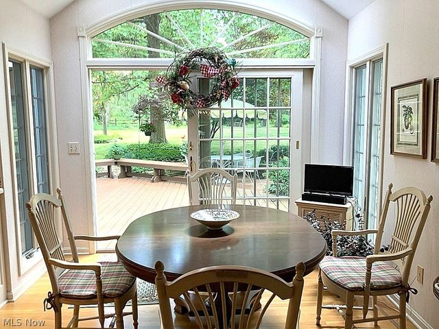 6958 Chapel Hill Drive, Brecksville, OH 44141