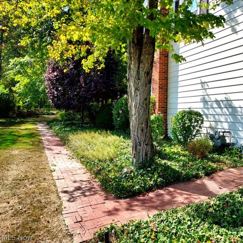 6958 Chapel Hill Drive, Brecksville, OH 44141