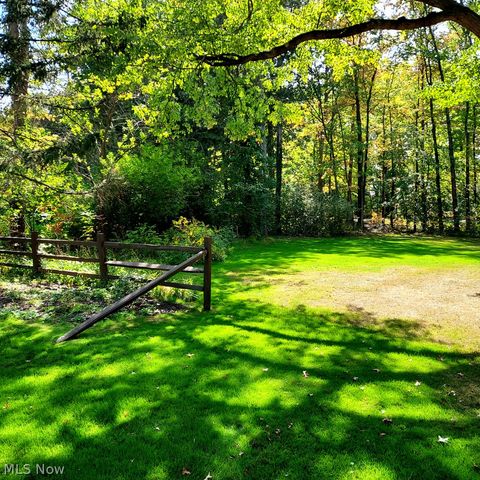 6958 Chapel Hill Drive, Brecksville, OH 44141