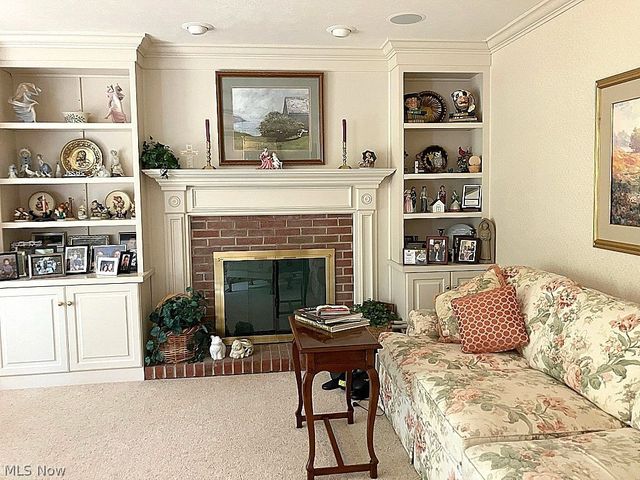 6958 Chapel Hill Drive, Brecksville, OH 44141