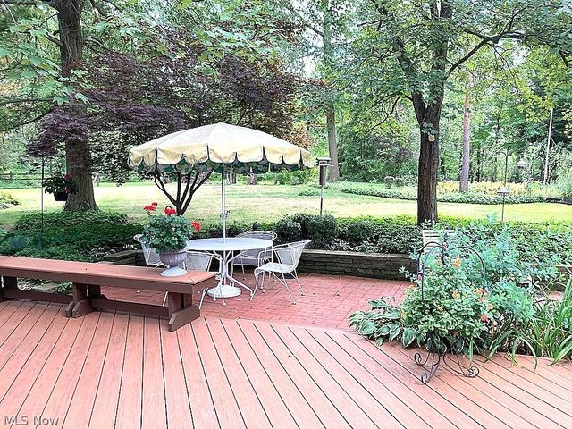 6958 Chapel Hill Drive, Brecksville, OH 44141