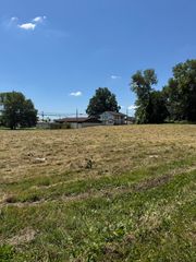 000 10th Street, Cassville, MO 65625