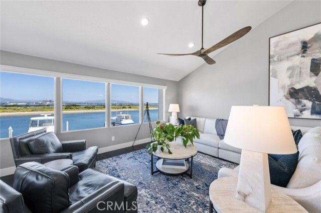 6 Kingston Court, Coronado, CA 92118