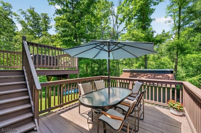 7 Trout Brook Rd, Byram Twp., NJ 07874