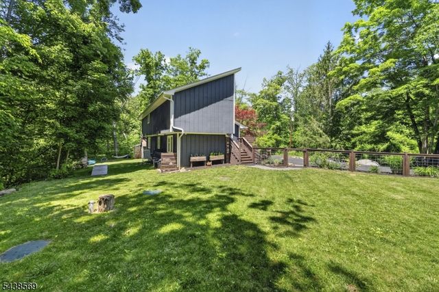 7 Trout Brook Rd, Byram Twp., NJ 07874