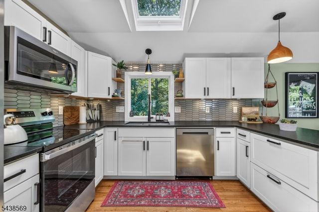 7 Trout Brook Rd, Byram Twp., NJ 07874