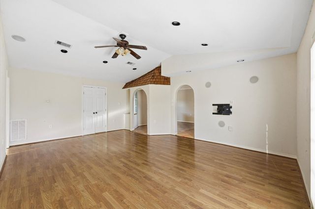 622 Seminole Drive, Kemah, TX 77565