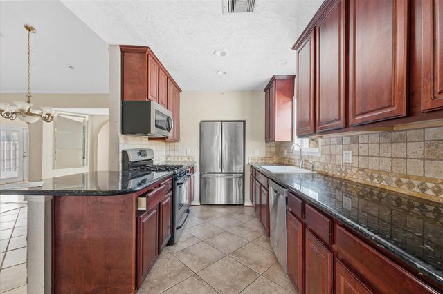 622 Seminole Drive, Kemah, TX 77565