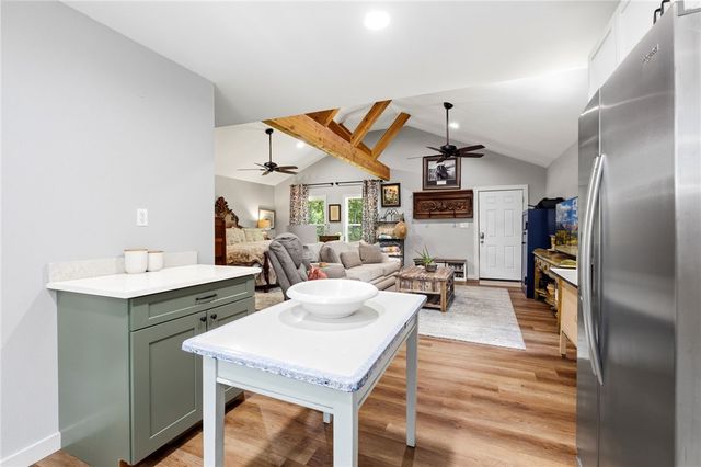 14881 Malico Mountain Road, West Fork, AR 72774