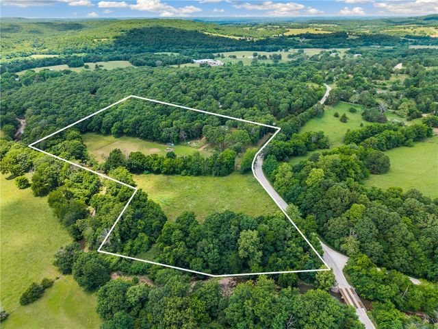14881 Malico Mountain Road, West Fork, AR 72774